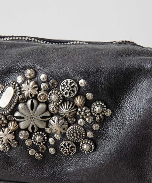 ear PAPILLONNER(イアパピヨネ)の「【CAMPO MAGGI(カンポマッジ)】ear別注/ボックスショルダーバッグ(ショルダーバッグ・レディース・ブラック・FREE)」の16枚目の写真