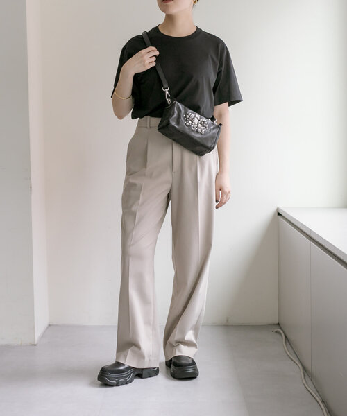 ear PAPILLONNER(イアパピヨネ)の「【CAMPO MAGGI(カンポマッジ)】ear別注/ボックスショルダーバッグ(ショルダーバッグ・レディース・ブラック・FREE)」の6枚目の写真