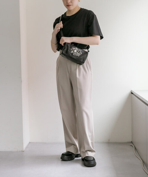 ear PAPILLONNER(イアパピヨネ)の「【CAMPO MAGGI(カンポマッジ)】ear別注/ボックスショルダーバッグ(ショルダーバッグ・レディース・ブラック・FREE)」の5枚目の写真