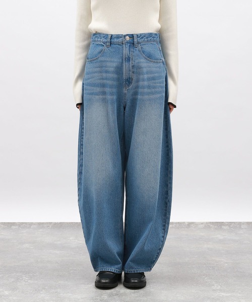 てぃーさん専用 セール】カーブデニムパンツ / 134482（デニムパンツ）｜LAKOLE