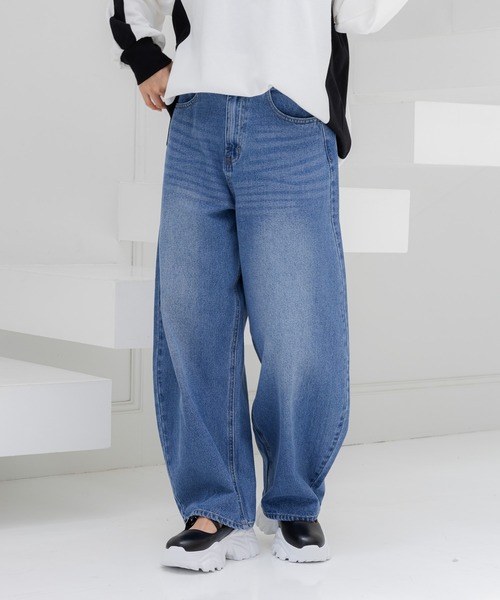 てぃーさん専用 セール】カーブデニムパンツ / 134482（デニムパンツ）｜LAKOLE