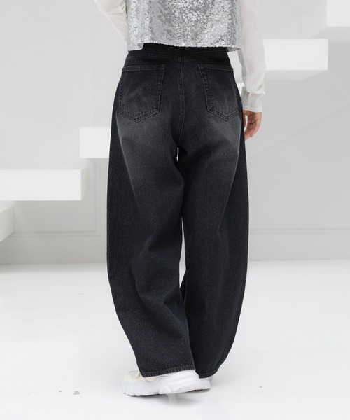 てぃーさん専用 セール】カーブデニムパンツ / 134482（デニムパンツ）｜LAKOLE