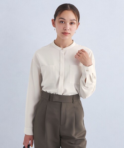 green label relaxing(グリーンレーベルリラクシング)の「スタンド ポケット ロングスリーブ シャツ -マシンウォッシャブル・防シワ-(シャツ/ブラウス・レディース・ナチュラル/ベージュ/ダークグレー/その他1・FREE)」の10枚目の写真