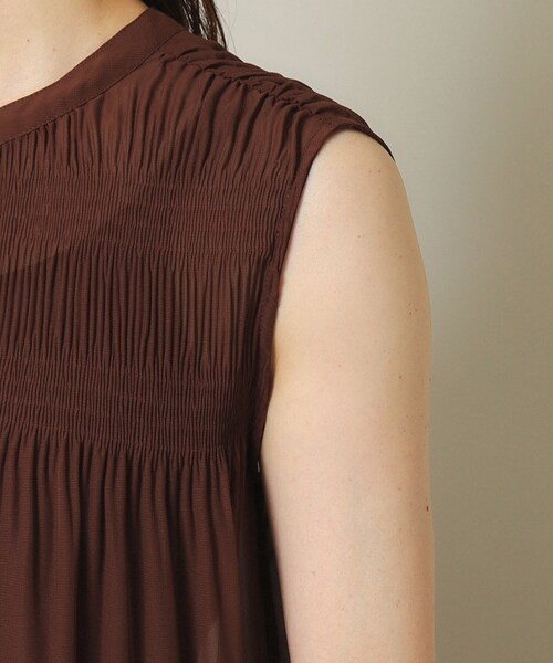 ITS'DEMO(イッツデモ)の「◆【通勤/前開き/手洗い可】プリーツシアーブラウス(シャツ/ブラウス・レディース・ブラック/オリーブ/ダークブラウン・00)」の20枚目の写真