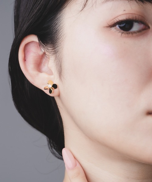 Os accessory(オズアクセサリー)の「【金属アレルギー対応】Os -オズ- タイニーフラワーピアス(ピアス(両耳用)・レディース・シルバー/ゴールド・FREE)」の15枚目の写真