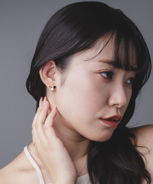 Os accessory(オズアクセサリー)の「【金属アレルギー対応】Os -オズ- タイニーフラワーピアス(ピアス(両耳用)・レディース・シルバー/ゴールド・FREE)」の11枚目の写真
