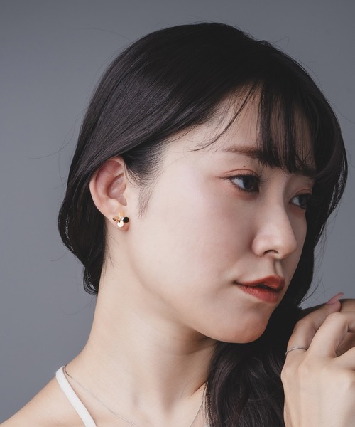 Os accessory(オズアクセサリー)の「【金属アレルギー対応】Os -オズ- タイニーフラワーピアス(ピアス(両耳用)・レディース・シルバー/ゴールド・FREE)」の10枚目の写真