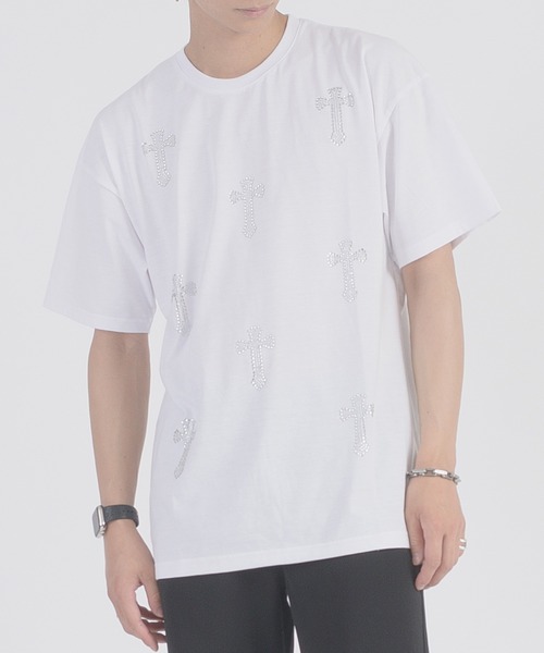 REGIEVO（レジエボ）の「【REGIEVO】 クロスラインストーンTシャツ（Tシャツ/カットソー・メンズ・オフホワイト/ブラック・LARGE/MEDIUM）」の8枚目の写真