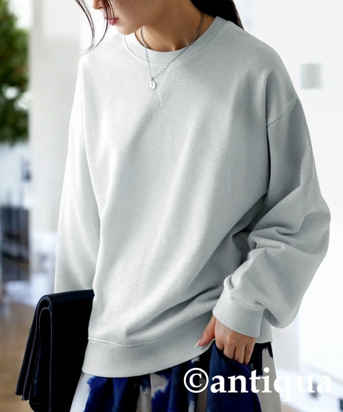 antiqua(アンティカ)の「ラメ裏毛トップス(スウェット・レディース・グレー/ホワイト・ONESIZE)」の8枚目の写真