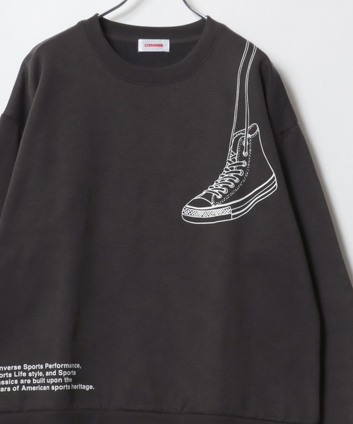 CONVERSE（コンバース）の「CONVERSE/コンバース 裏起毛 アイコンシューズ ロゴプリント オーバーサイズ スウェット レディース メンズ トレーナー（スウェット・レディース・グレイッシュブルー/アッシュグレー/グレイッシュベージュ/ブラック/ホワイト/スミクロ・M/L/LL）」の4枚目の写真