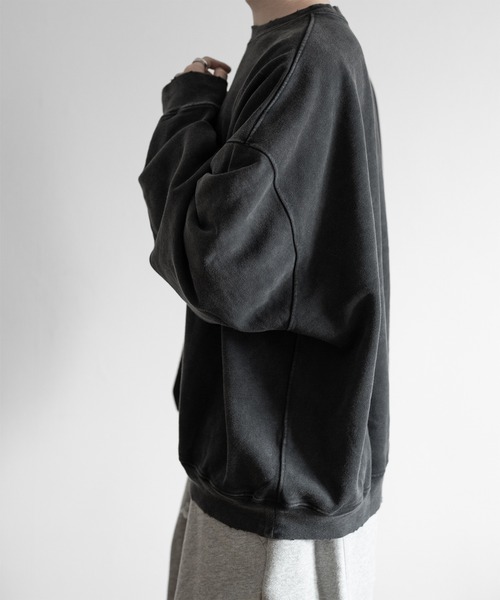 RUUBON（ルーボン）の「【RUUBON】vintage damage pigment sweat / ヴィンテージダメージピグメントスウェット（スウェット・メンズ・ライトグレー/ダークグレー・S/M/L）」の9枚目の写真