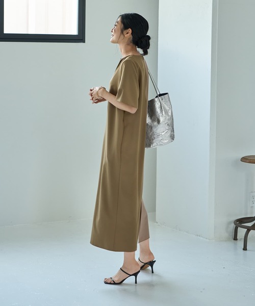 STYLE DELI(スタイルデリ)の「ハーフ微配色キーネックワンピース(ワンピース・レディース・グレー系その他/ベージュ系その他・SMALL/MEDIUM)」の11枚目の写真