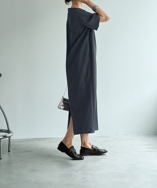 STYLE DELI（スタイルデリ）の「ハーフ微配色キーネックワンピース（ワンピース・レディース・グレー系その他/ベージュ系その他・SMALL/MEDIUM）」の13枚目の写真