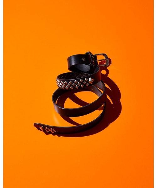 CALEE(キャリー)の「STUDS LEATHER NARROW BELT(ベルト・メンズ・ブラック・MEDIUM/LARGE/SMALL/X-LARGE)」の1枚目の写真