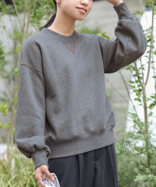 n'OrLABEL(ノアールレーベル)の「『配色ステッチ裏起毛スウェット』(スウェット・レディース・ブラウン/杢グレー/アイボリー/ブラック/ブルーグリーン・1/2)」の6枚目の写真