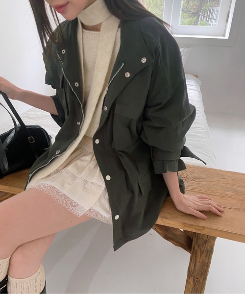 by muni:r（バイ ムニール）の「デイリーマウンテンパーカー/2024 AW COLLECTION（マウンテンパーカー・レディース・クリーム/チャコール・FREE）」の12枚目の写真