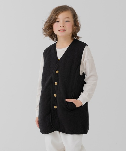 JAM & LINK（ジャムアンドリンク）の「ニットキルト ロングベスト（ベスト・キッズ・ブラック/カーキ/オートミール・140cm/160cm）」の2枚目の写真