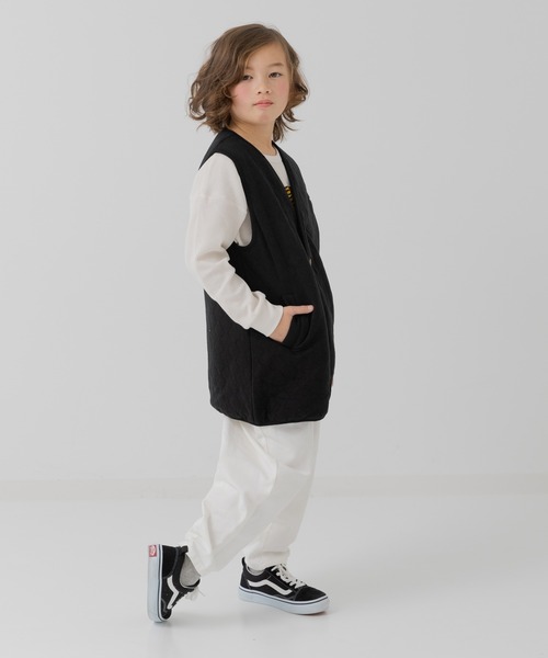 JAM & LINK（ジャムアンドリンク）の「ニットキルト ロングベスト（ベスト・キッズ・ブラック/カーキ/オートミール・140cm/160cm）」の21枚目の写真