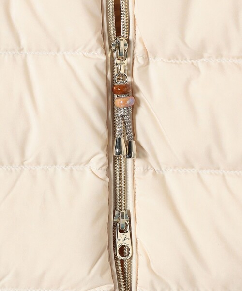 CAPEHORN（ケープホーン）の「CAPE HORN:〈洗濯機可能〉MATT STELLA セミロング フード付き ダウン コート（ダウンジャケット/コート・レディース・ナチュラル/ブラック/ネイビー・44/42）」の13枚目の写真