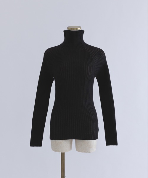 EN NEUME(エンノイム)の「Plated Rib Knit(ニット/セーター・レディース・アイボリー/ブラック/グレイッシュベージュ・FREE)」の12枚目の写真