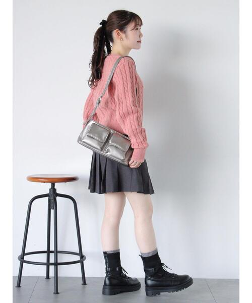 ehka sopo（エヘカソポ）の「プレート付ケーブルニット（ニット/セーター・レディース・キナリ/ピンク/グレー・F）」の20枚目の写真