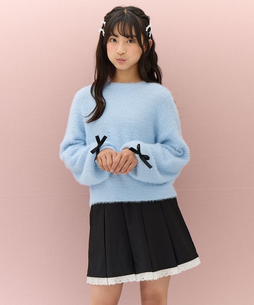 Amourire girl（アムリールガール）の「袖リボンシャギーニットプルオーバー（130㎝～160㎝）（ニット/セーター・キッズ・イエロー/パープル/ベージュ/オフホワイト/ブルー/ブラック/ピンク・160cm/130cm/140cm/150cm）」の4枚目の写真