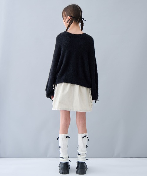 Amourire girl（アムリールガール）の「袖リボンシャギーニットプルオーバー（130㎝～160㎝）（ニット/セーター・キッズ・イエロー/パープル/ベージュ/オフホワイト/ブルー/ブラック/ピンク・160cm/130cm/140cm/150cm）」の20枚目の写真