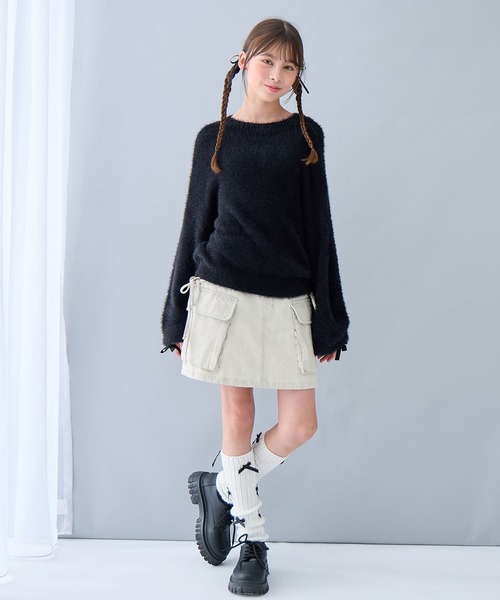 Amourire girl（アムリールガール）の「袖リボンシャギーニットプルオーバー（130㎝～160㎝）（ニット/セーター・キッズ・イエロー/パープル/ベージュ/オフホワイト/ブルー/ブラック/ピンク・160cm/130cm/140cm/150cm）」の17枚目の写真