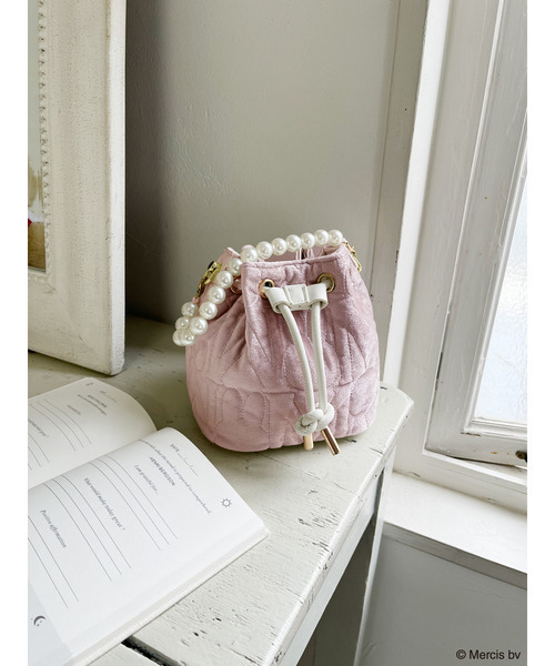 MIIA（ミーア）の「miffy ベロアキルティングショルダーバッグ（ショルダーバッグ・レディース・オフホワイト/ブラック/ライトグレー/ピンク・FREE）」の4枚目の写真