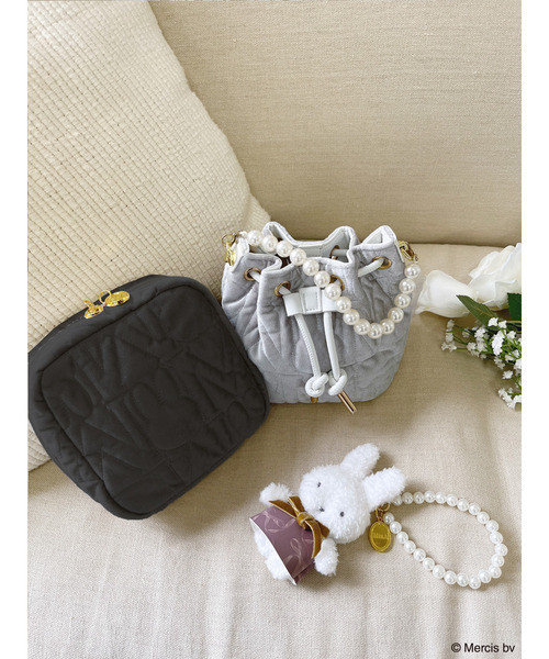 MIIA（ミーア）の「miffy ベロアキルティングショルダーバッグ（ショルダーバッグ・レディース・オフホワイト/ブラック/ライトグレー/ピンク・FREE）」の6枚目の写真