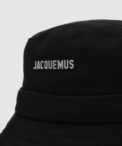 JACQUEMUS(ジャックムス)の「LE BOB GADJO(ハット・レディース・オフホワイト/ブラック・58/60)」の3枚目の写真