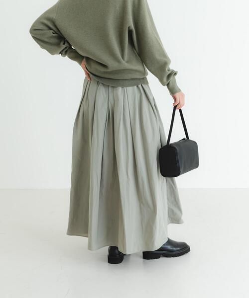 URBAN RESEARCH（アーバンリサーチ）の「メモリータフタボリュームスカート（スカート・レディース・グリーン系その他/ブラック/チャコールグレー・36/38）」の4枚目の写真