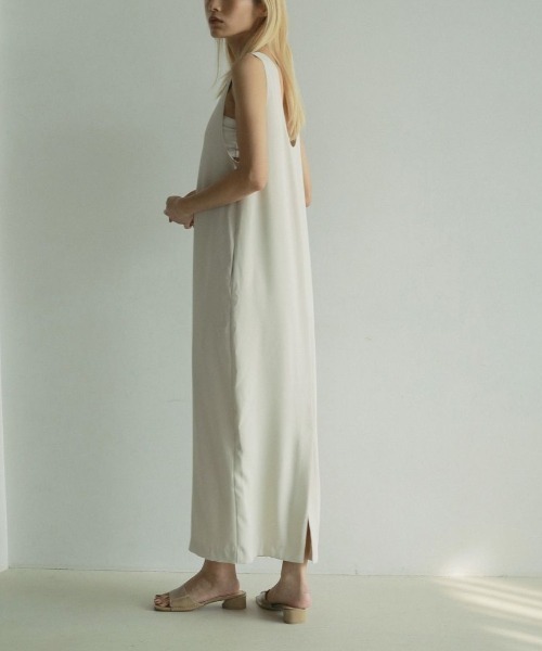 anuke（アンヌーク）の「anuke Twill Uneck Onepiece ツイルUネック