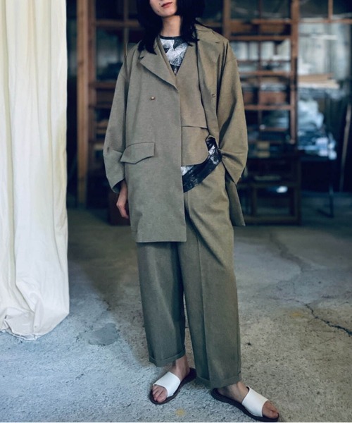 ohta(オータ)の「【ohta 】khaki pleats pants(スラックス・メンズ・カーキ・1)」の1枚目の写真
