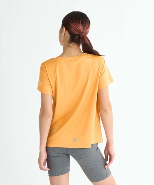 ROXY（ロキシー）の「UPLIFTING LIFE/ロキシー水陸両用ワンポイント半袖ロゴTシャツ（Tシャツ/カットソー・レディース・オレンジ/グレー/ブラック/ホワイト・LARGE/SMALL/MEDIUM）」の18枚目の写真
