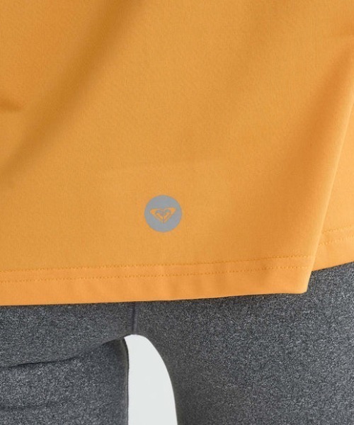 ROXY（ロキシー）の「UPLIFTING LIFE/ロキシー水陸両用ワンポイント半袖ロゴTシャツ（Tシャツ/カットソー・レディース・オレンジ/グレー/ブラック/ホワイト・LARGE/SMALL/MEDIUM）」の21枚目の写真