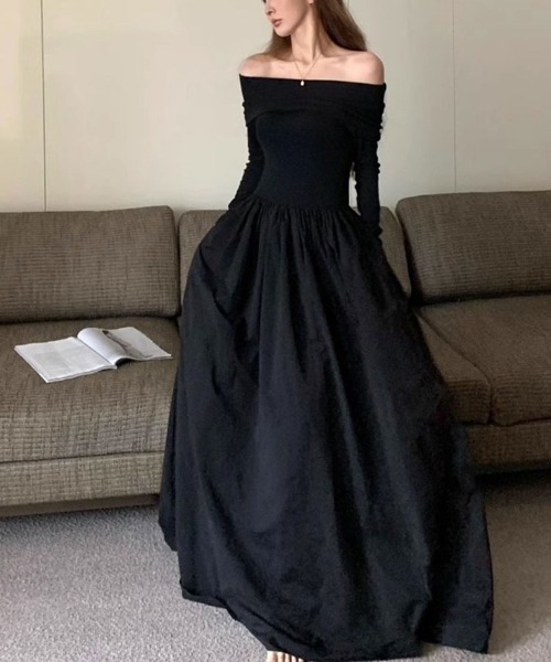 SallyLunn（サリーラン）の「【大人の魅力を引き立てる】オフショルロングスリーブワンピース（ワンピース・レディース・ブラック/ホワイト・MEDIUM/LARGE）」の5枚目の写真