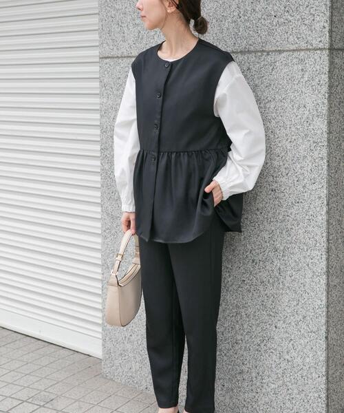 ITEMS URBANRESEARCH（アイテムズ アーバンリサーチ）の「ペプラムブラウス×パンツ3セット（セットアップ・レディース・ブラック/モカ/ホワイト系その他・FREE）」の5枚目の写真