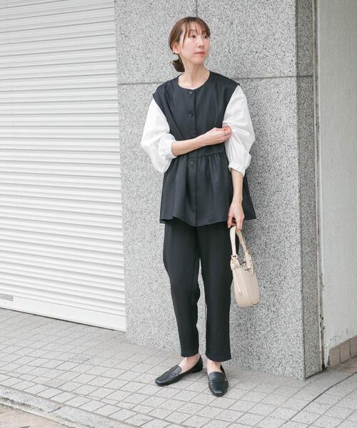 ITEMS URBANRESEARCH（アイテムズ アーバンリサーチ）の「ペプラムブラウス×パンツ3セット（セットアップ・レディース・ブラック/モカ/ホワイト系その他・FREE）」の6枚目の写真