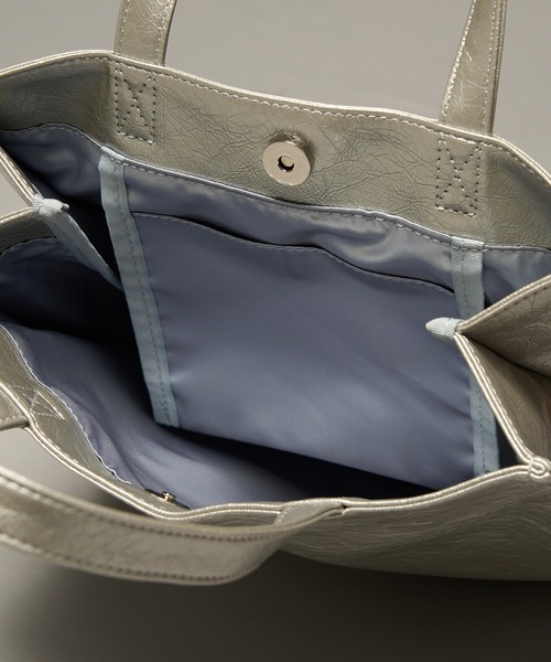 ROOTOTE(ルートート)の「【ROOTOTE】トートバッグ LT.アーキャトル.Classic-B(トートバッグ・レディース・ゴールド/ネイビー/ブラック系1/シルバー/ブラック・FREE)」の12枚目の写真