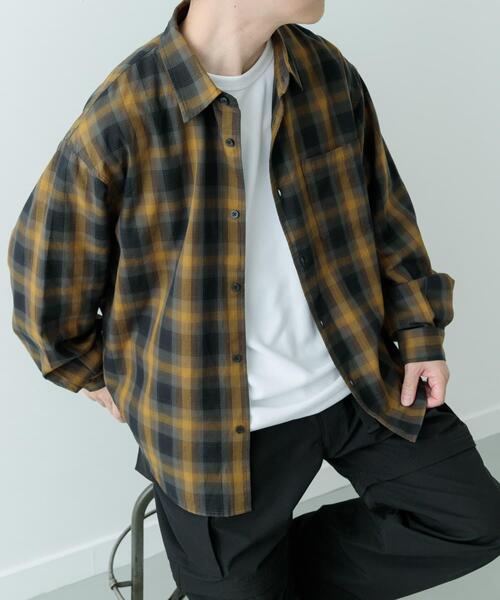 ITEMS URBANRESEARCH(アイテムズ アーバンリサーチ)の「オンブレチェック ロングスリーブシャツ(シャツ/ブラウス・メンズ・ベージュ/ブラック/ブラウン・LARGE/MEDIUM)」の6枚目の写真