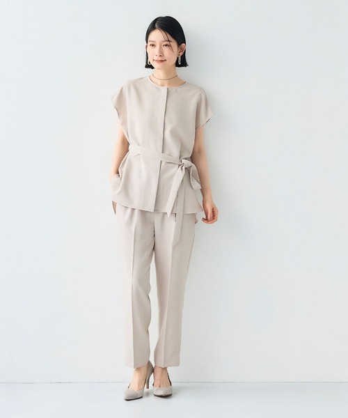 CROSS FUNCTION（クロスファンクション）の「《シワになりにくい》サマナチュラ リネンライクベルト付きフレンチスリーブブラウス【CF/クロスファンクション】（シャツ/ブラウス・レディース・ライトベージュ/チャコールグレー・M/L/LL）」の7枚目の写真