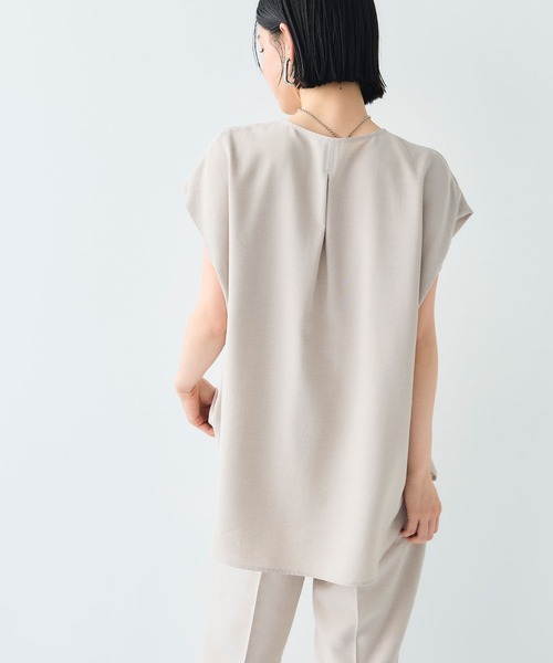 CROSS FUNCTION（クロスファンクション）の「《シワになりにくい》サマナチュラ リネンライクベルト付きフレンチスリーブブラウス【CF/クロスファンクション】（シャツ/ブラウス・レディース・ライトベージュ/チャコールグレー・M/L/LL）」の15枚目の写真