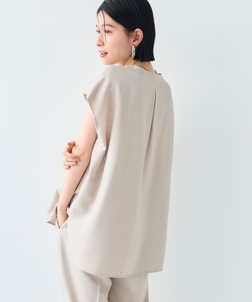 CROSS FUNCTION（クロスファンクション）の「《シワになりにくい》サマナチュラ リネンライクベルト付きフレンチスリーブブラウス【CF/クロスファンクション】（シャツ/ブラウス・レディース・ライトベージュ/チャコールグレー・M/L/LL）」の11枚目の写真