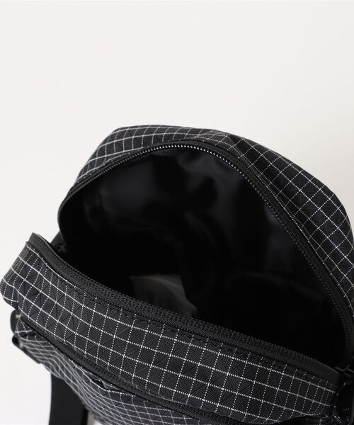 Gramicci（グラミチ）の「【63】【GRAMICCI(グラミチ) 】RIPSTOP MINI SHOULDER BAG（ショルダーバッグ・メンズ・ブラック・FREE）」の3枚目の写真