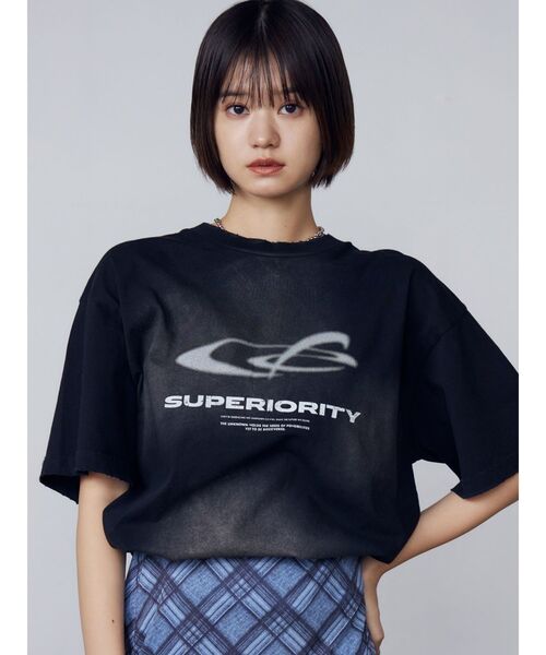 EMODA（エモダ）の「アートグラフィックオーバーTシャツ（Tシャツ/カットソー・レディース・ブラック/グレー/ホワイト/ピンク・FREE）」の9枚目の写真