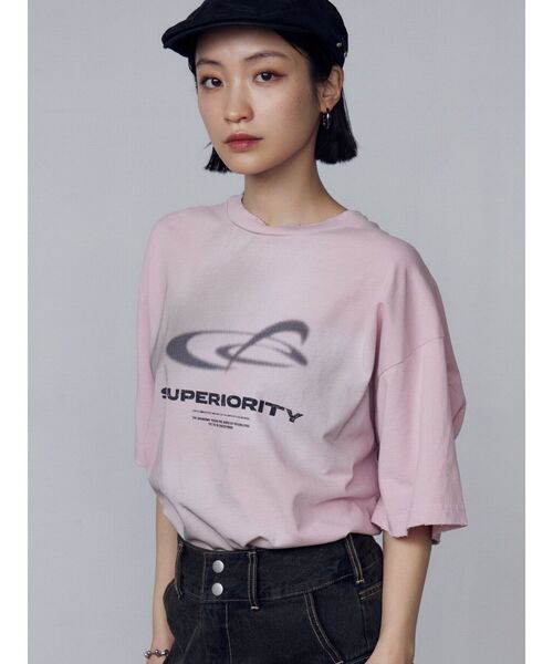 EMODA（エモダ）の「アートグラフィックオーバーTシャツ（Tシャツ/カットソー・レディース・ブラック/グレー/ホワイト/ピンク・FREE）」の21枚目の写真