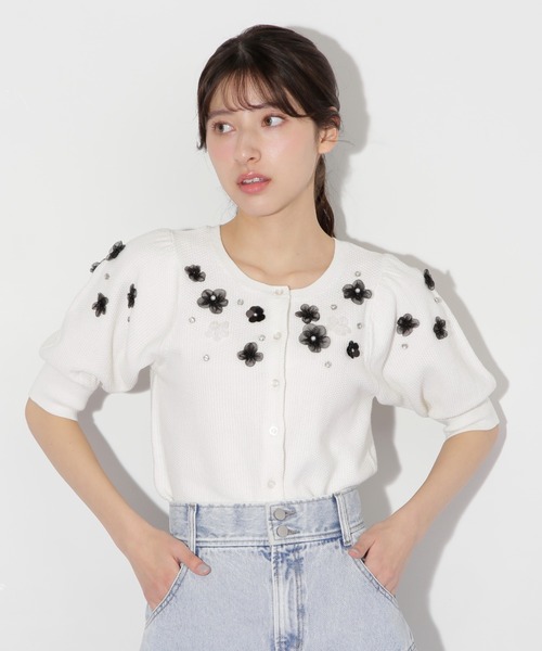 JILL by JILL STUART(ジルバイジルスチュアート)の「◇3Dフラワーニットトップス(ニット/セーター・レディース・ホワイト/ブラック・FREE)」の5枚目の写真