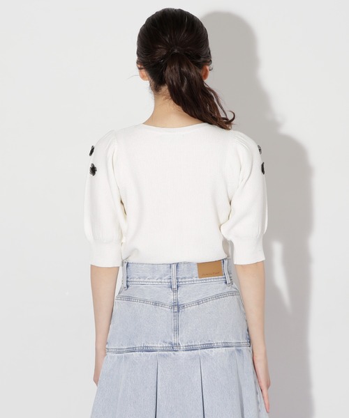 JILL by JILL STUART(ジルバイジルスチュアート)の「◇3Dフラワーニットトップス(ニット/セーター・レディース・ホワイト/ブラック・FREE)」の12枚目の写真