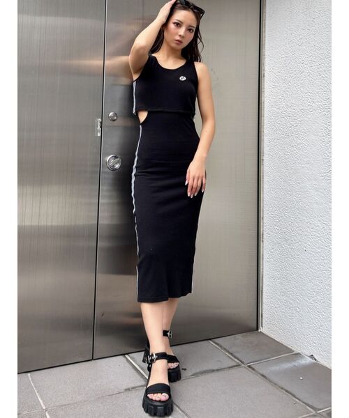 GYDA（ジェイダ）の「GDウエストOPEN SIDEラインノースリテレコロングワンピース（ワンピース・レディース・ベージュ/スカイブルー/ブラック・FREE）」の2枚目の写真